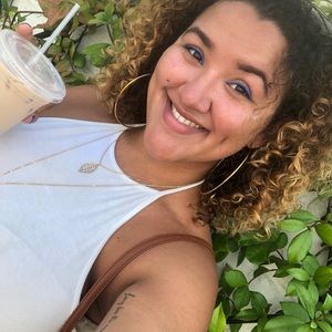 Meet your Posher, Briana
